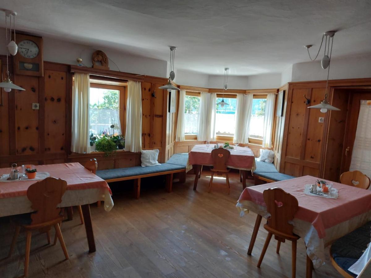 Moarhof Hotel Meltina Luaran gambar