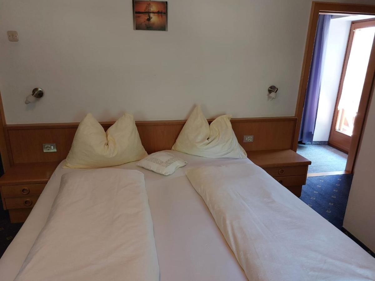 Moarhof Hotel Meltina Luaran gambar