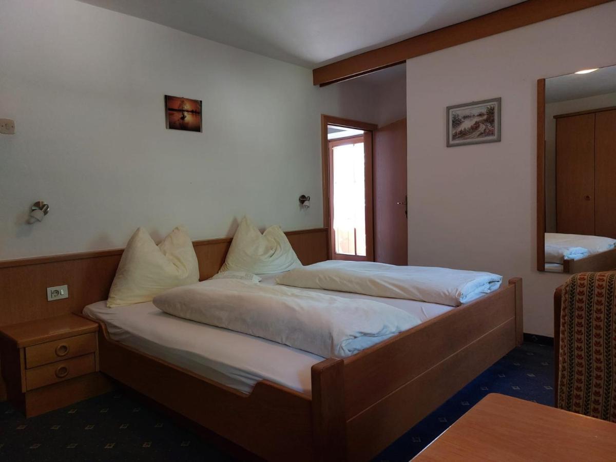Moarhof Hotel Meltina Luaran gambar